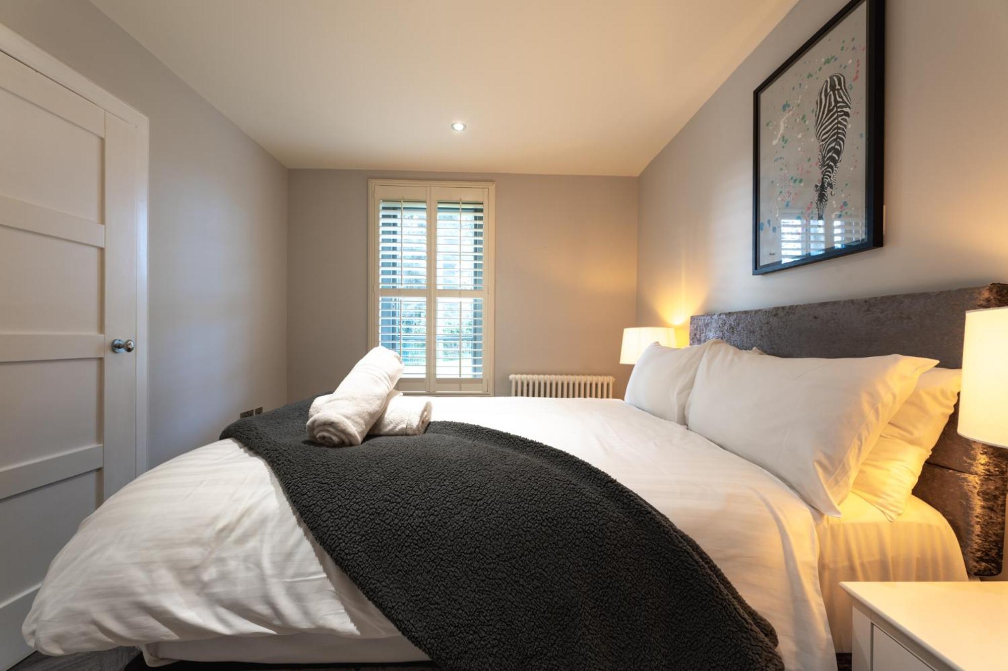 Escape Ordinary At Lough Erne Golf Village Enniskillen Eksteriør bilde